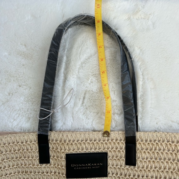 DONNA KARAN ‘Cashmere Mist’ Woven Straw Tote/Shoulder Lined Travel Beach NWOT! - Picture 7 of 8
